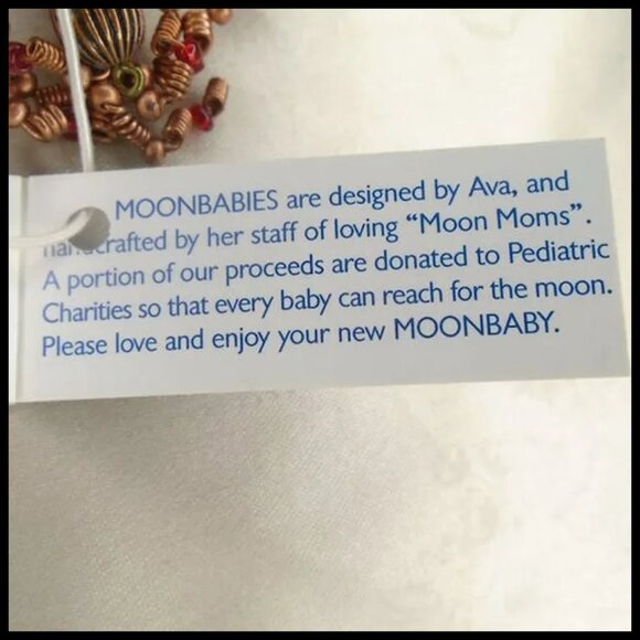 Vintage "Annie" Moonbabies Brooch - 90s SPECIAL EDITION Collectible - Picture 4 of 10